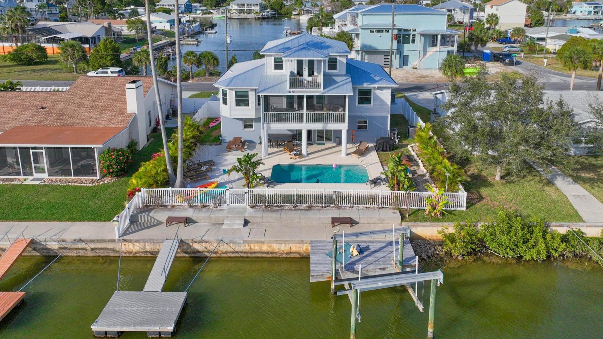 5 Bed3Bath Waterfront Pool Home With Full Gym, Office, And Heated Pool! Hernando Beach Exterior foto